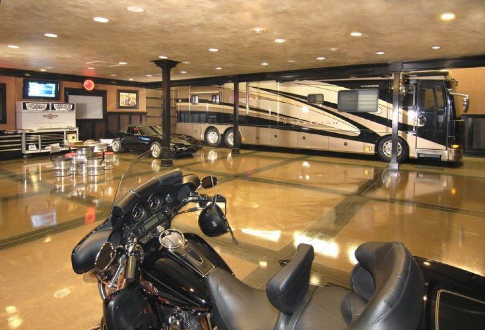 Custom Garage Epoxy Floors